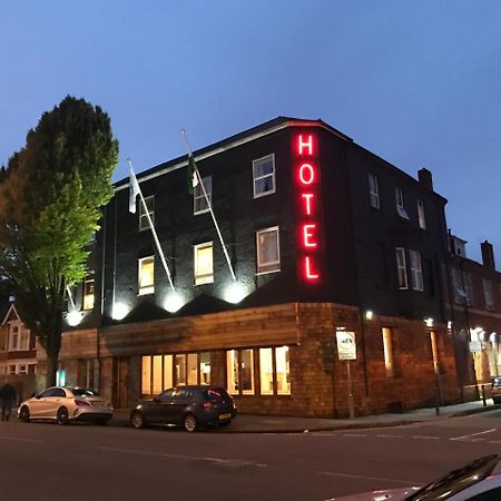 Victoria Hotel Ньюпорт Экстерьер фото